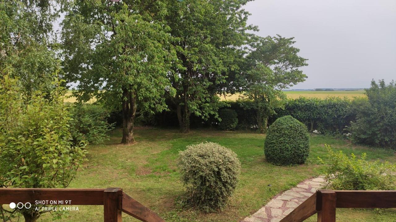 Le Petit Chalet Gapennes Exterior photo
